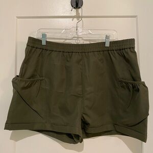Women’s Olive Green Active Pocket Shorts